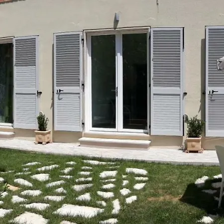Le Pecore Di Terracotta * Pésaro