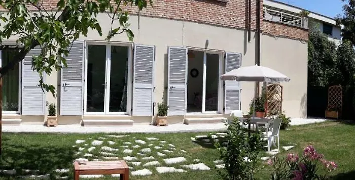 Le Pecore Di Terracotta * Pesaro